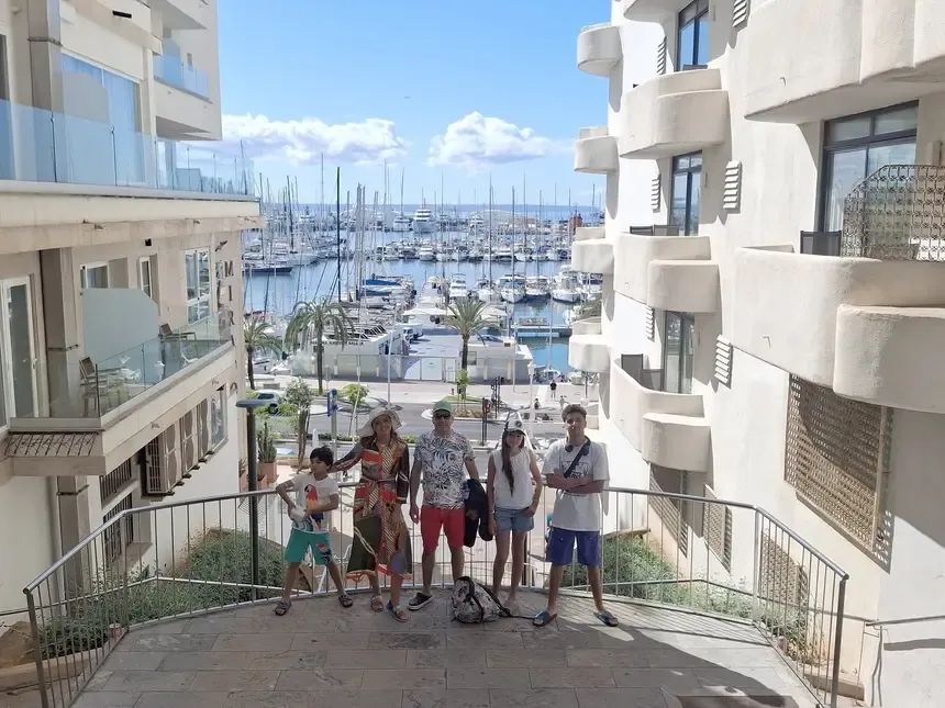 Yacine trip photo